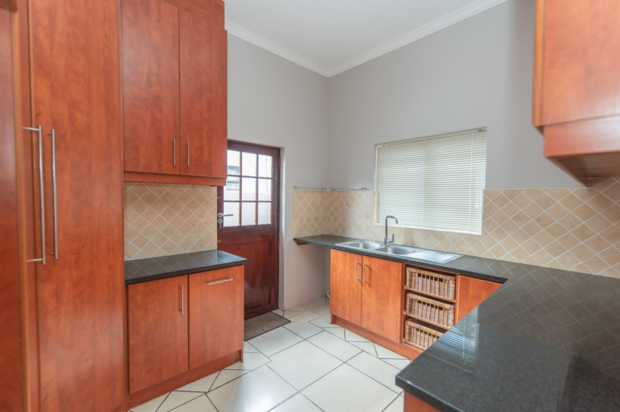 To Let 3 Bedroom Property for Rent in Lovemore Heights Estate Eastern Cape